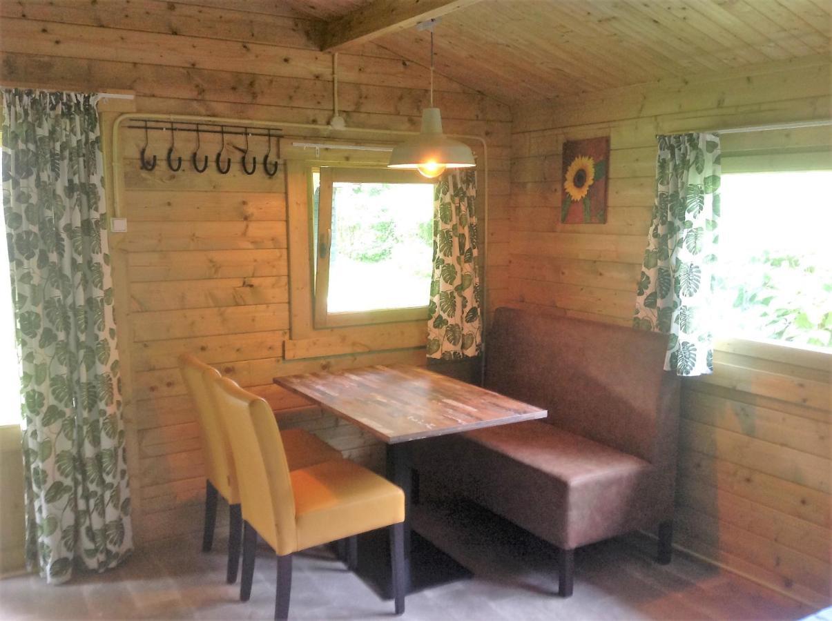 Camping Het Bosbad Emmeloord Esterno foto